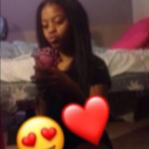 Meet your Posher, Kayla